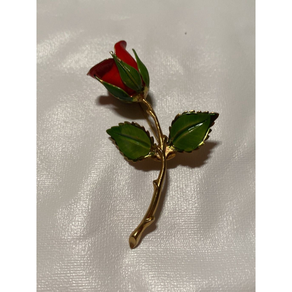 Giovanni Jewelry - Marked Giovanni Rose Brooch